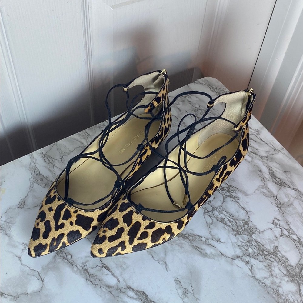 Ivanka Trump Tropicaly Animal Print Lace-Up Flats Ballet Size 8.5 M